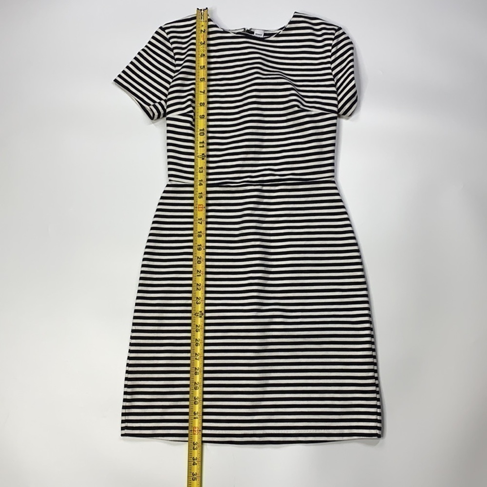 Old Navy Black White Striped Short Sleeve Dress - Picture 3 of 9